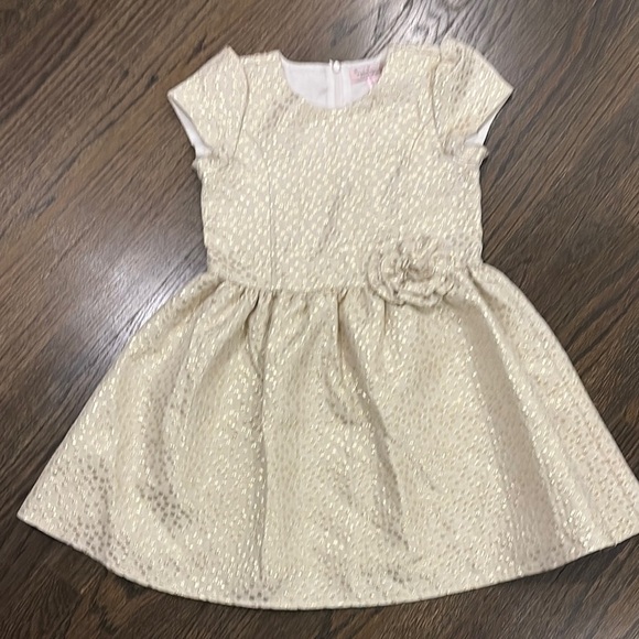 Elegant Cream Kids Dress size 7 - Picture 4 of 9